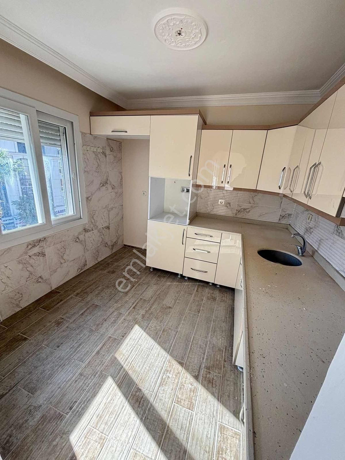 Didim Tam Merkezi Çarşı Konum Uygun Fiyatlı 2+1 Satıllık Daire - Görsel 10