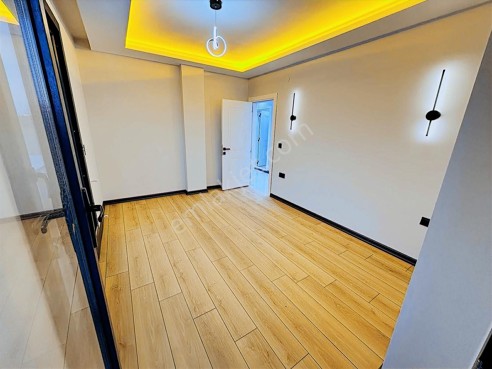 Didim'de Ön Cephe 3+1 Geniş Bahçeli Sıfır Satılık Villa - Görsel 8