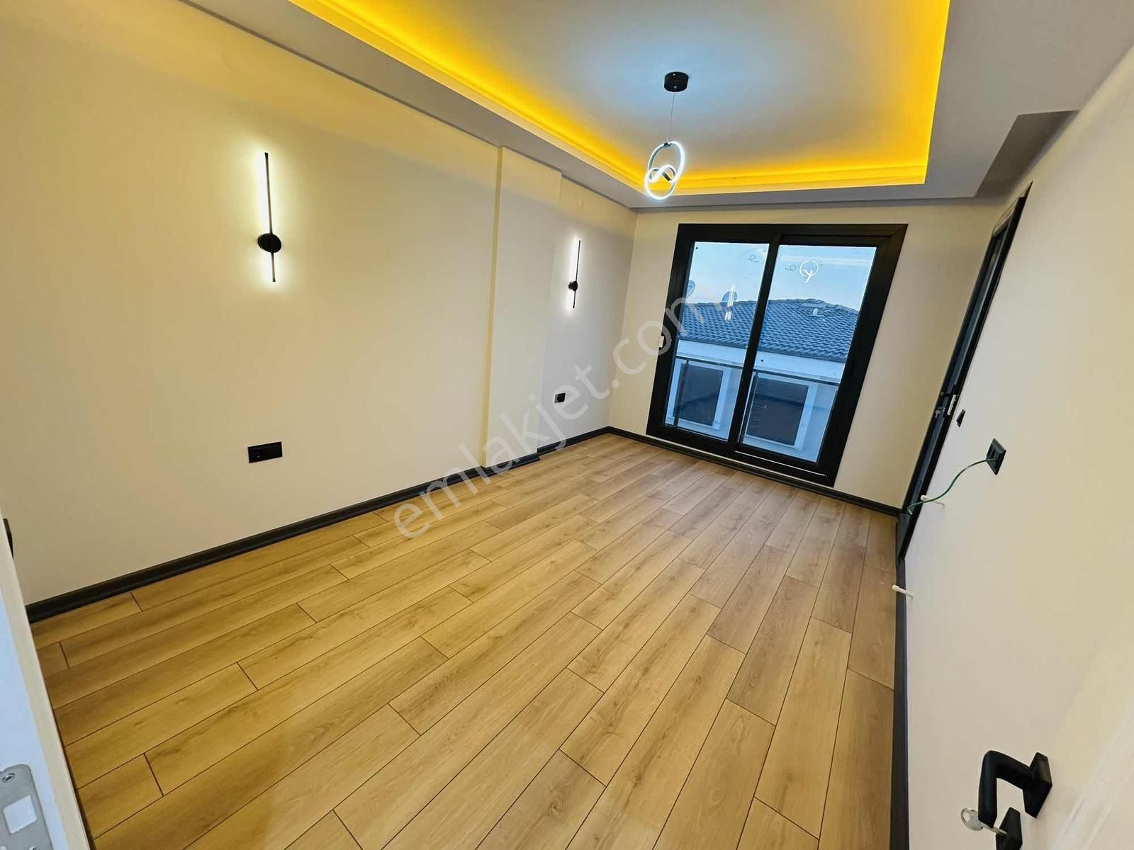 Didim'de Ön Cephe 3+1 Geniş Bahçeli Sıfır Satılık Villa - Görsel 11