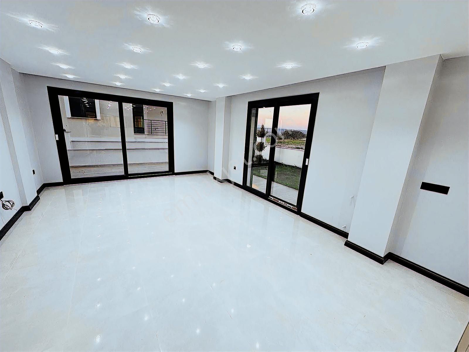 Didim'de Ön Cephe 3+1 Geniş Bahçeli Sıfır Satılık Villa - Görsel 4