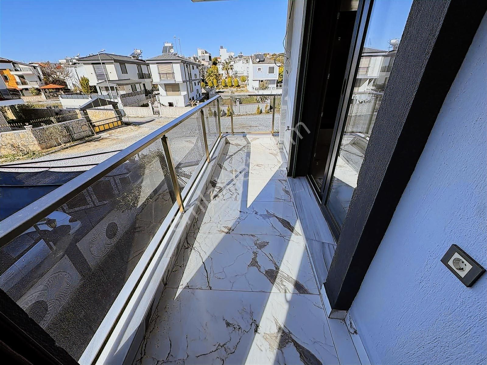 Kaçmaz Fiyata Kalan Son Müstakil 4+1 Havuzlu Villa - Görsel 26