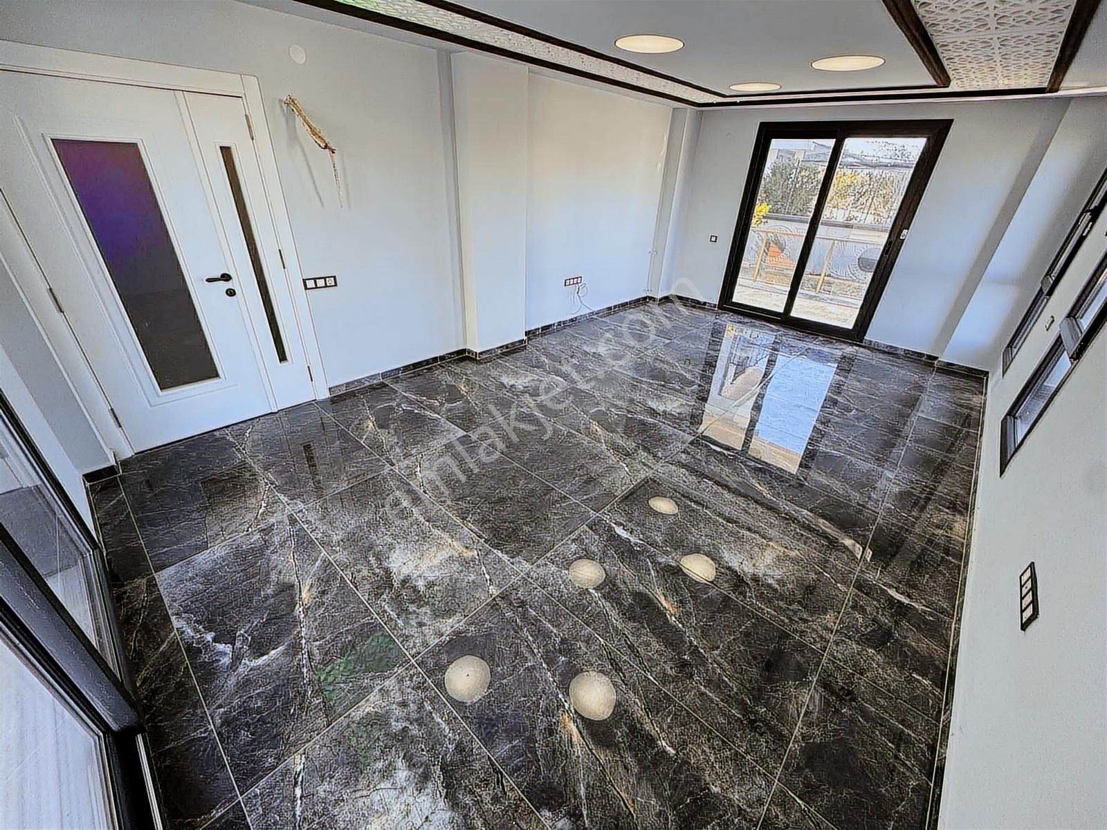 Kaçmaz Fiyata Kalan Son Müstakil 4+1 Havuzlu Villa - Görsel 27