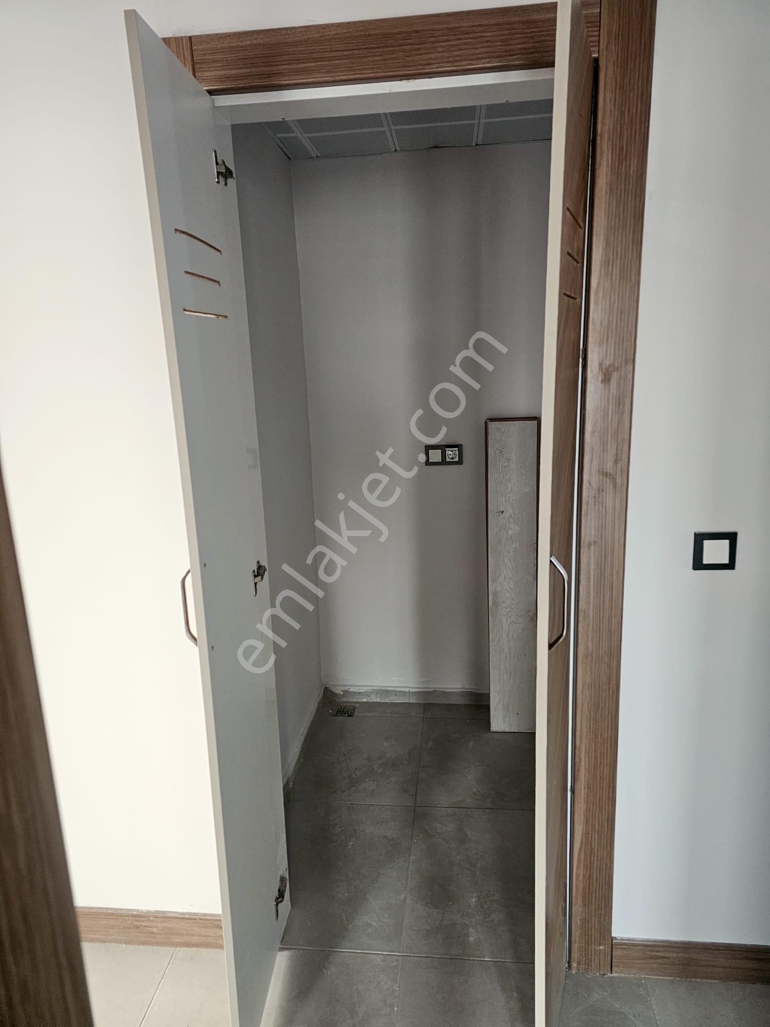 Adnan Menderes Göl Toki Konutlarında Eşsiz Göl Manzaralı 4 + 1 Satılık Daire - Görsel 15