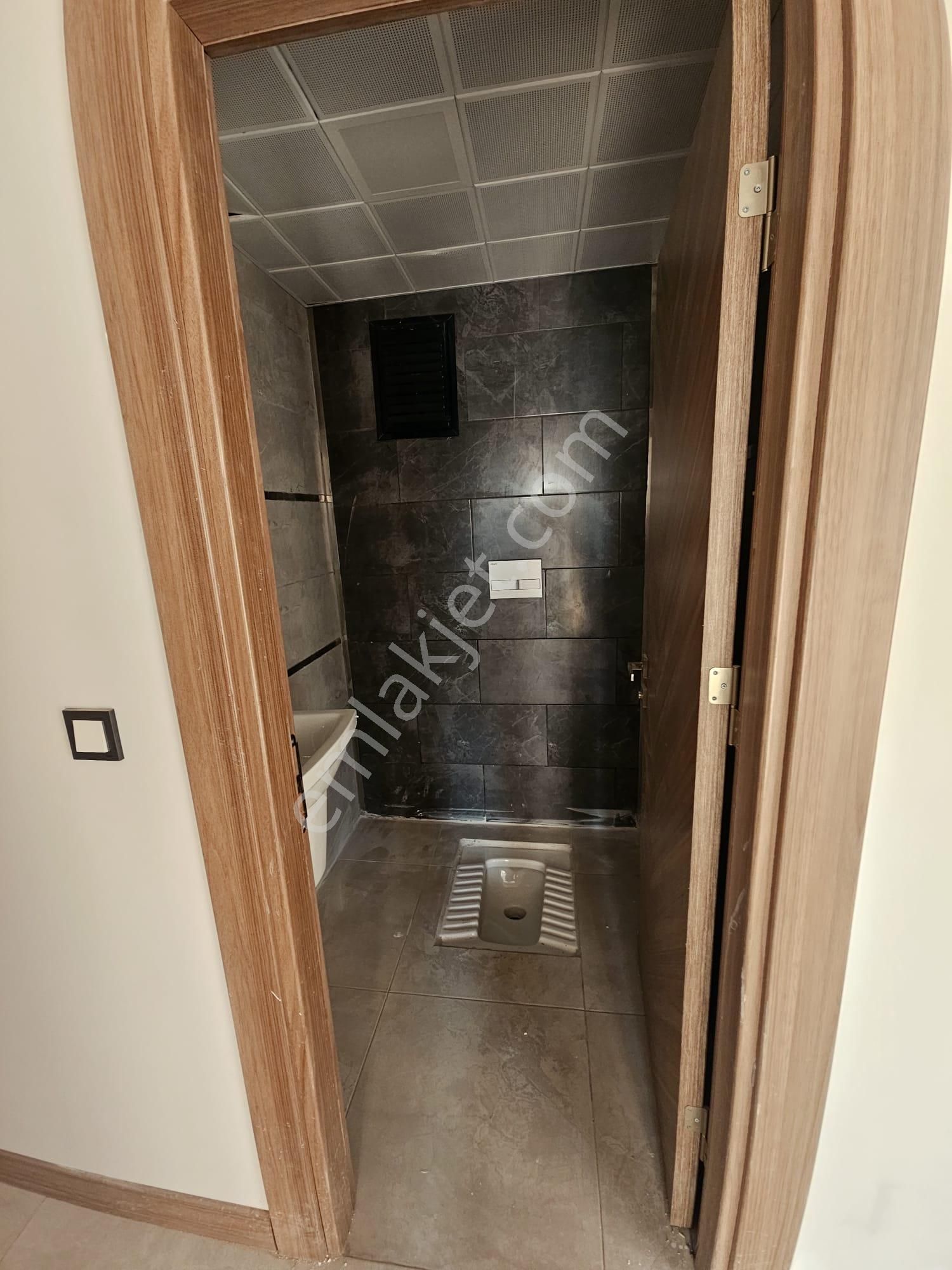 Adnan Menderes Göl Toki Konutlarında Eşsiz Göl Manzaralı 4 + 1 Satılık Daire - Görsel 13