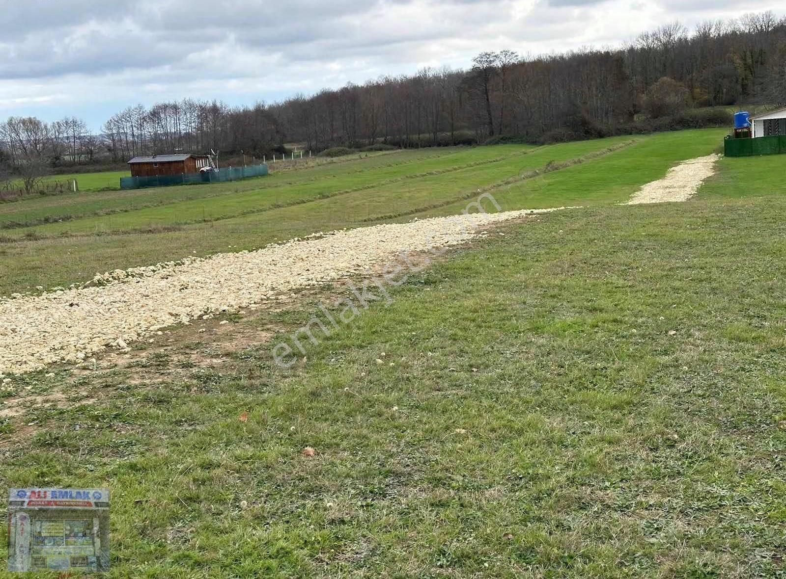 Çatalca Belgrat'ta 132metre Çaplı Muvafakatnameli Çevrili