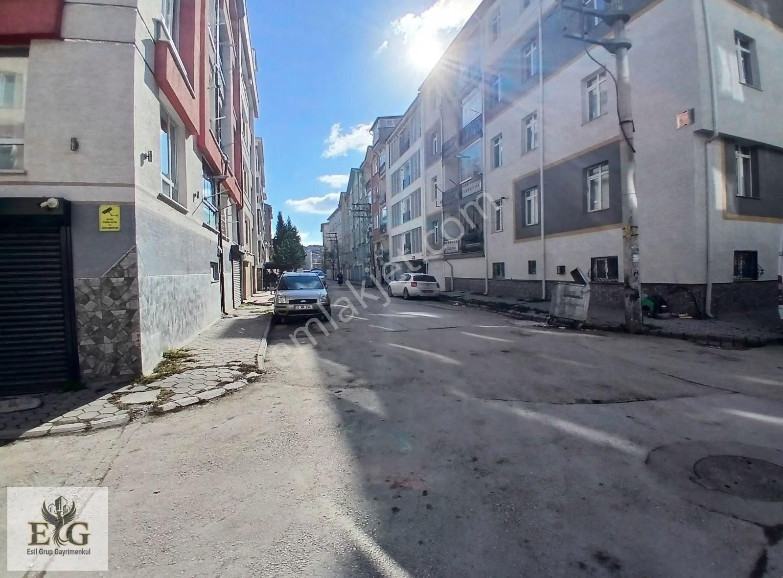 Esil Grup'tan Gaffar Okkan Cd Dibi Kiralık 1+1 Apart - Görsel 9