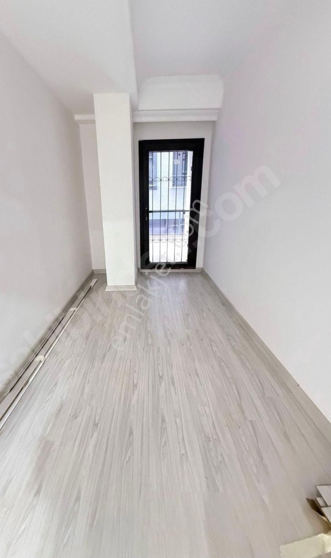 Küçekmece Cennet Mah. Satılık 120 M2 Sıfır Otoparklı Balkonlu Giriş Daire - Görsel 8