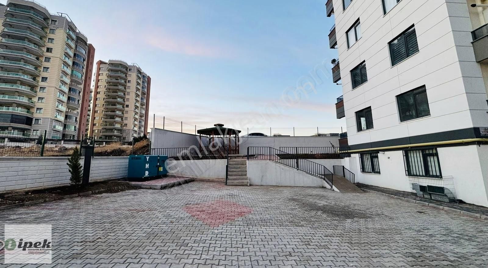 İpek Gayrimenkul - Batıkentte İpek Parkın Yanında 2+1 Daire - Görsel 13