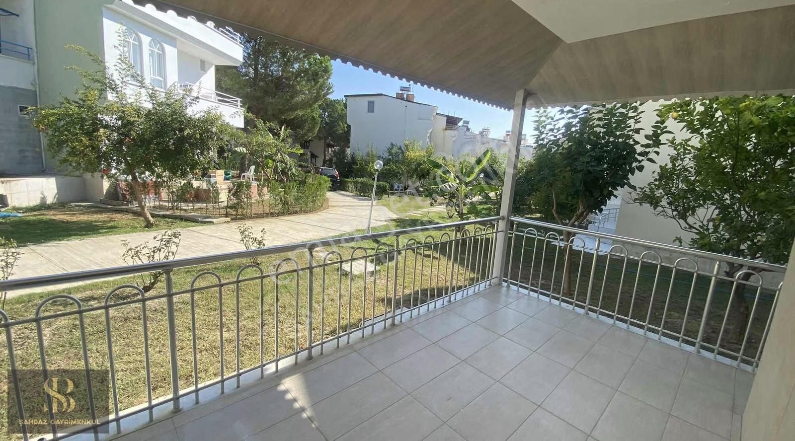 Denize Yürüme Mesafede Site İçinde Villa - Görsel 2