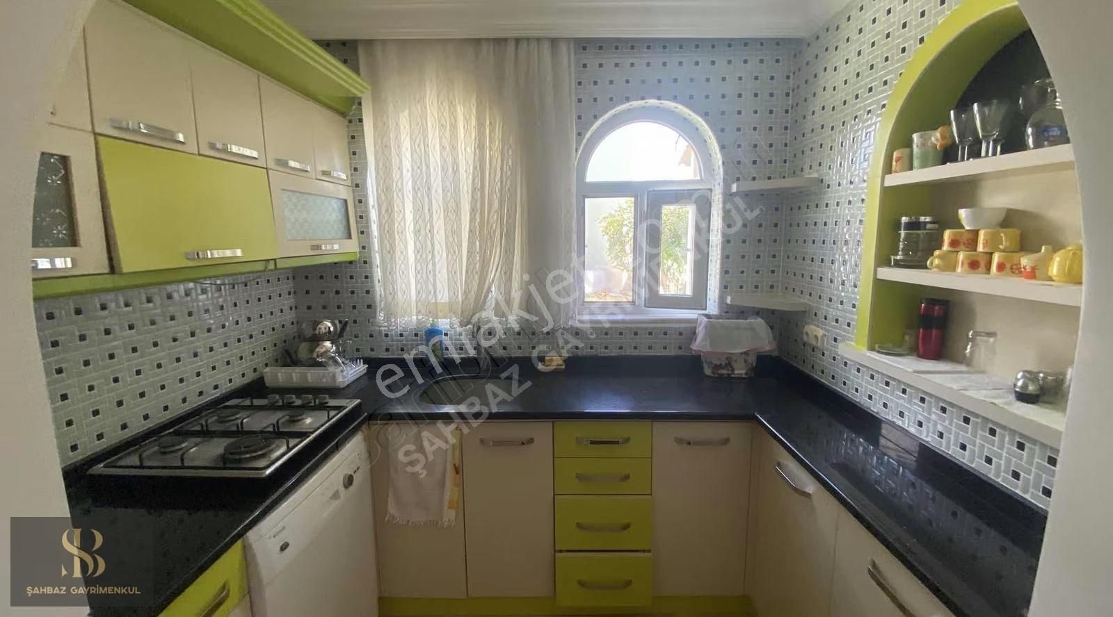 Denize Yürüme Mesafede Site İçinde Villa - Görsel 6