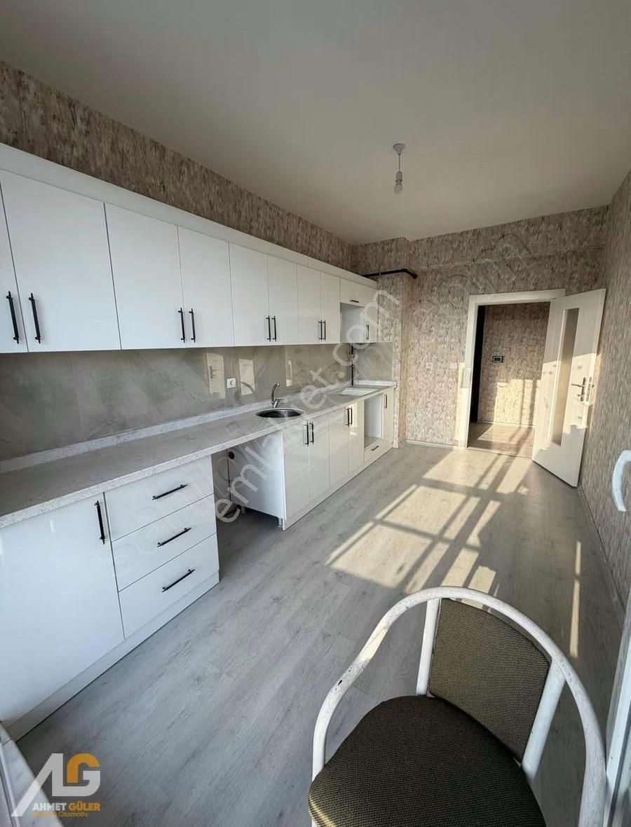 Fetıh Caddesi 3+1 Bakımlı Geniş Daire - Görsel 2