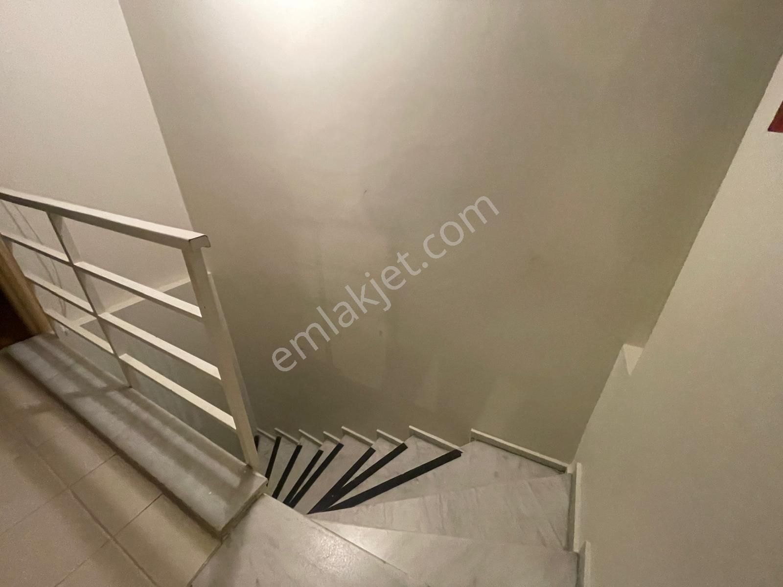 Karşıyaka Aksoy'da Satılık 4+1 Bahçe Dubleksi - Görsel 20