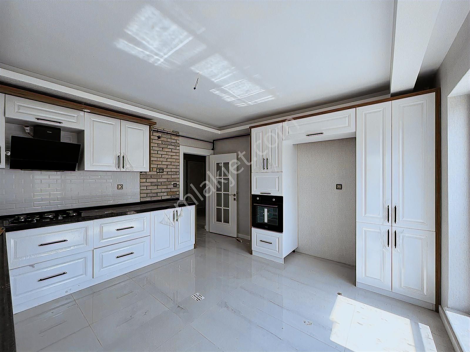 İmir Emlak Ofisinden Hastane Yanı 4+1 180m2 5.kat Site Dairesi - Görsel 11