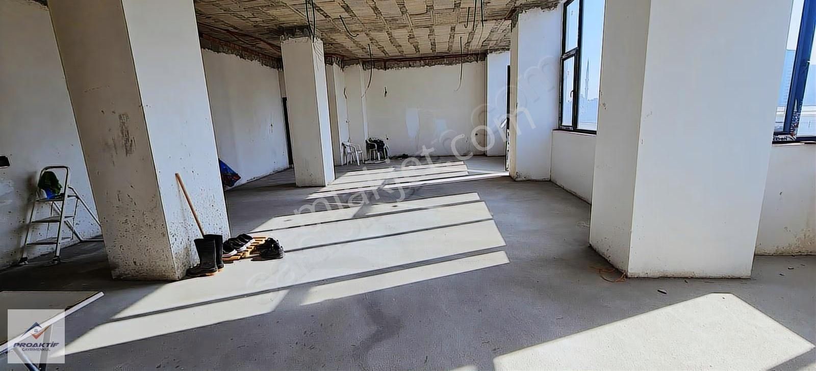 Merkez Plazada Proaktif'ten Kiralık Geniş Ofis - Görsel 8