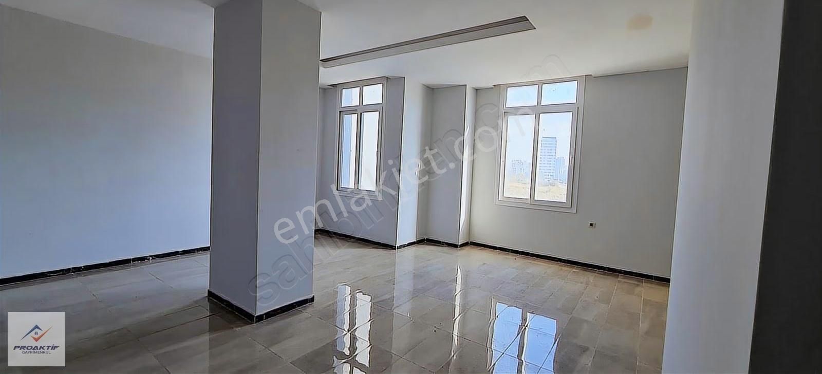 Merkez Plazada Proaktif'ten Kiralık Geniş Ofis - Görsel 24