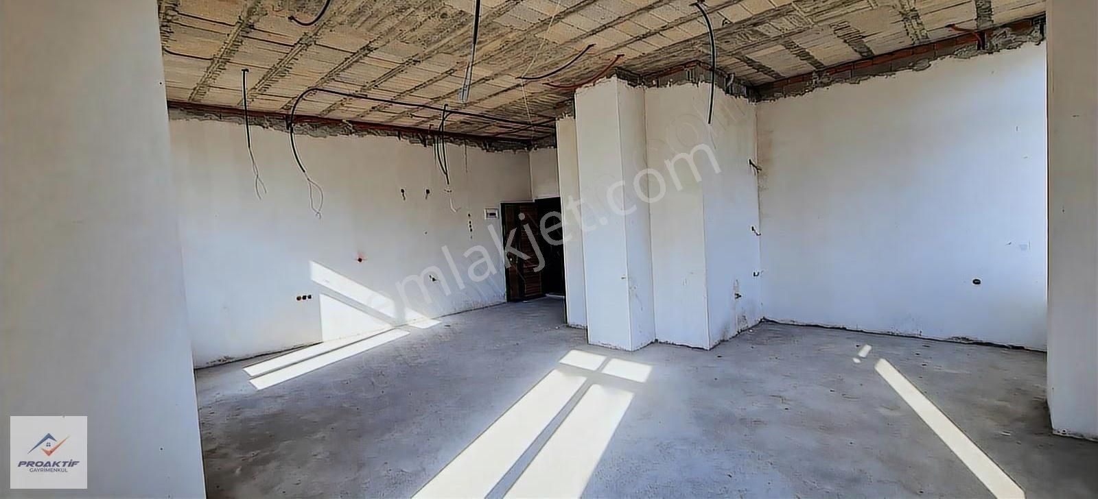 Merkez Plazada Proaktif'ten Kiralık Geniş Ofis - Görsel 3