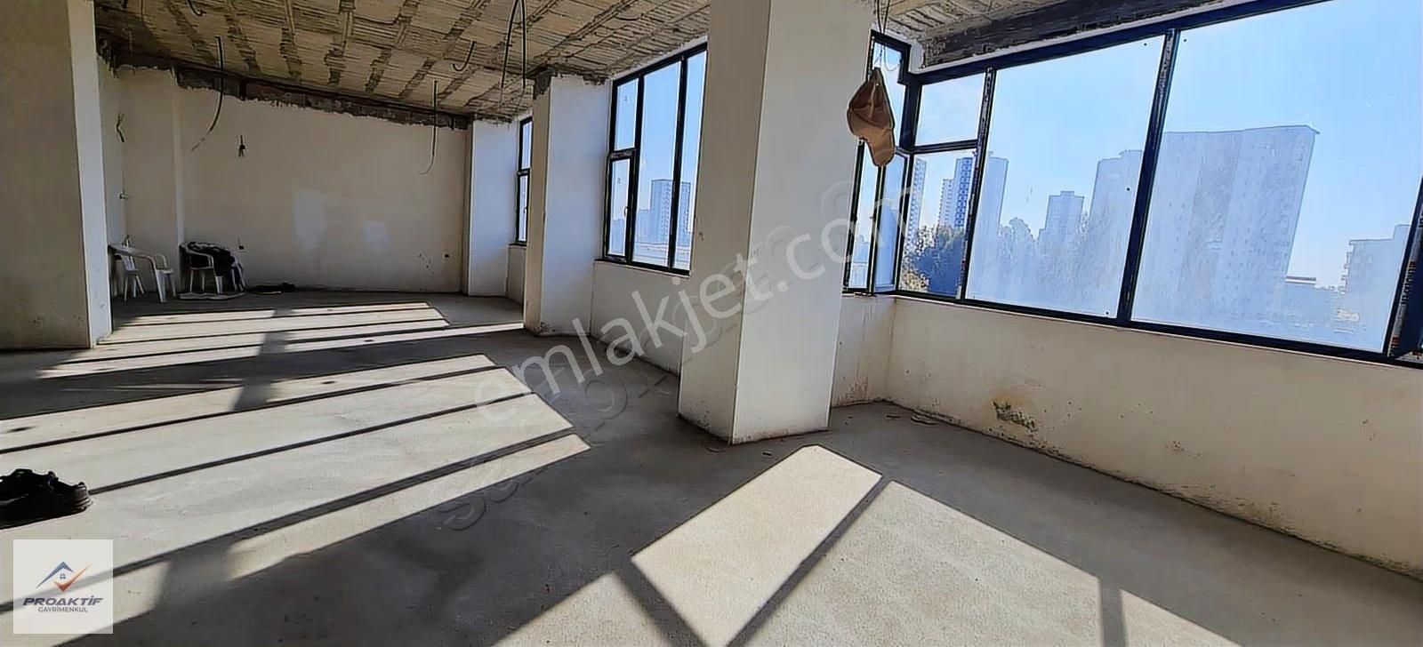Merkez Plazada Proaktif'ten Kiralık Geniş Ofis - Görsel 18