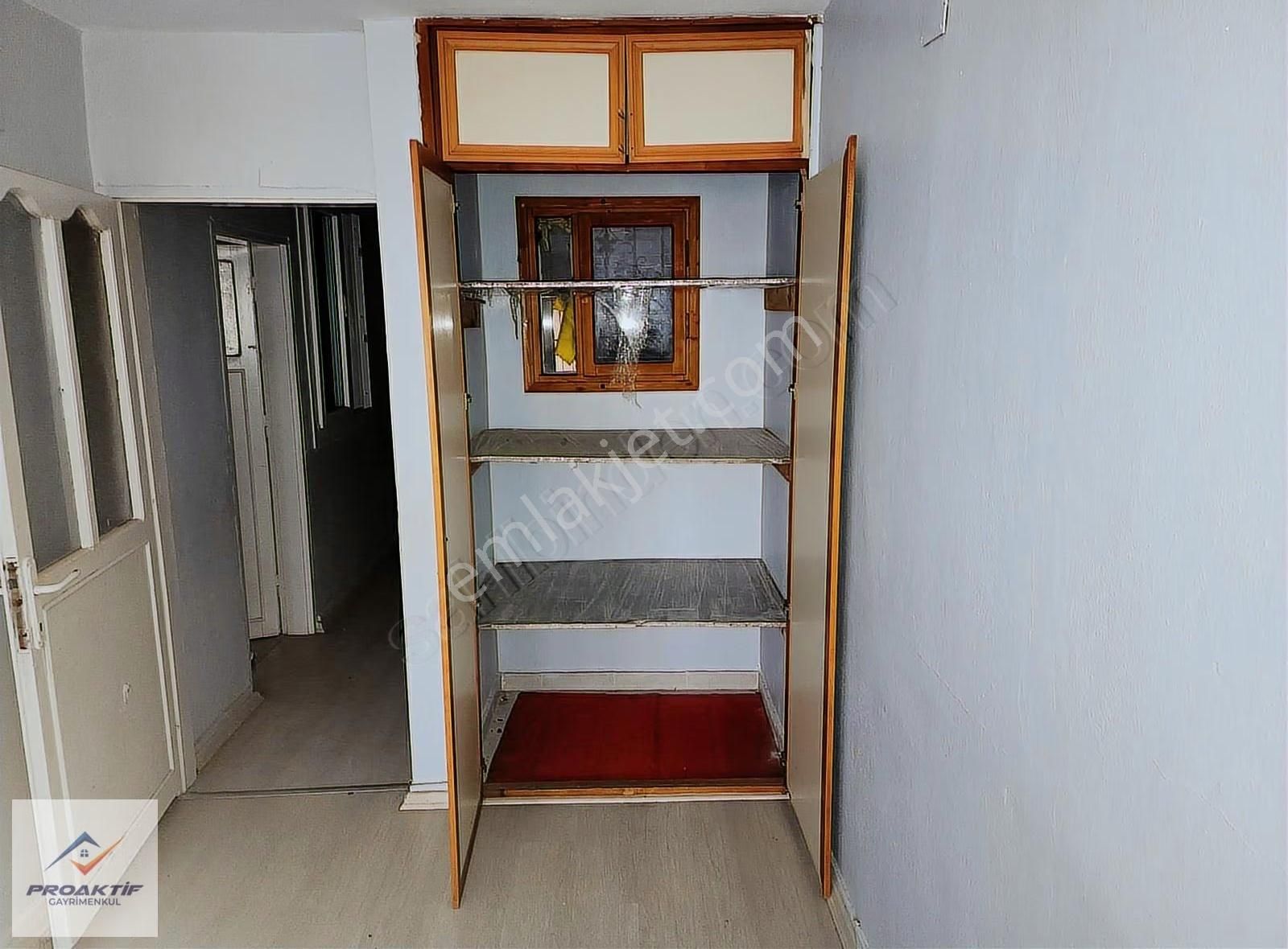 İstikla Mh'de | Temiz Ve Sakin Sokakta | Çarşıya Ykn 2 Katlı 2+1 - Görsel 23