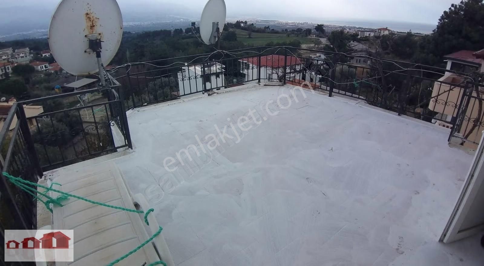 Kuşadası Soğucak Full Deniz Manzaralı 180m2. Bahçe İçinde Dublex - Görsel 9