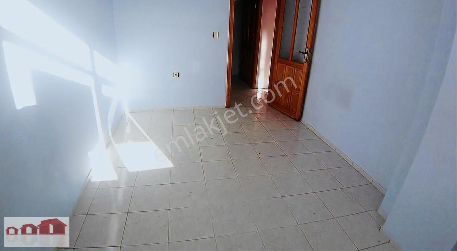 Ülkem Emlaktan 150 M2. 3+1 Doğalgaz Kombili Köşe Arakat - Görsel 5