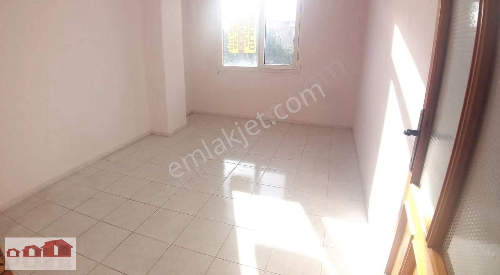 Ülkem Emlaktan 150 M2. 3+1 Doğalgaz Kombili Köşe Arakat - Görsel 18