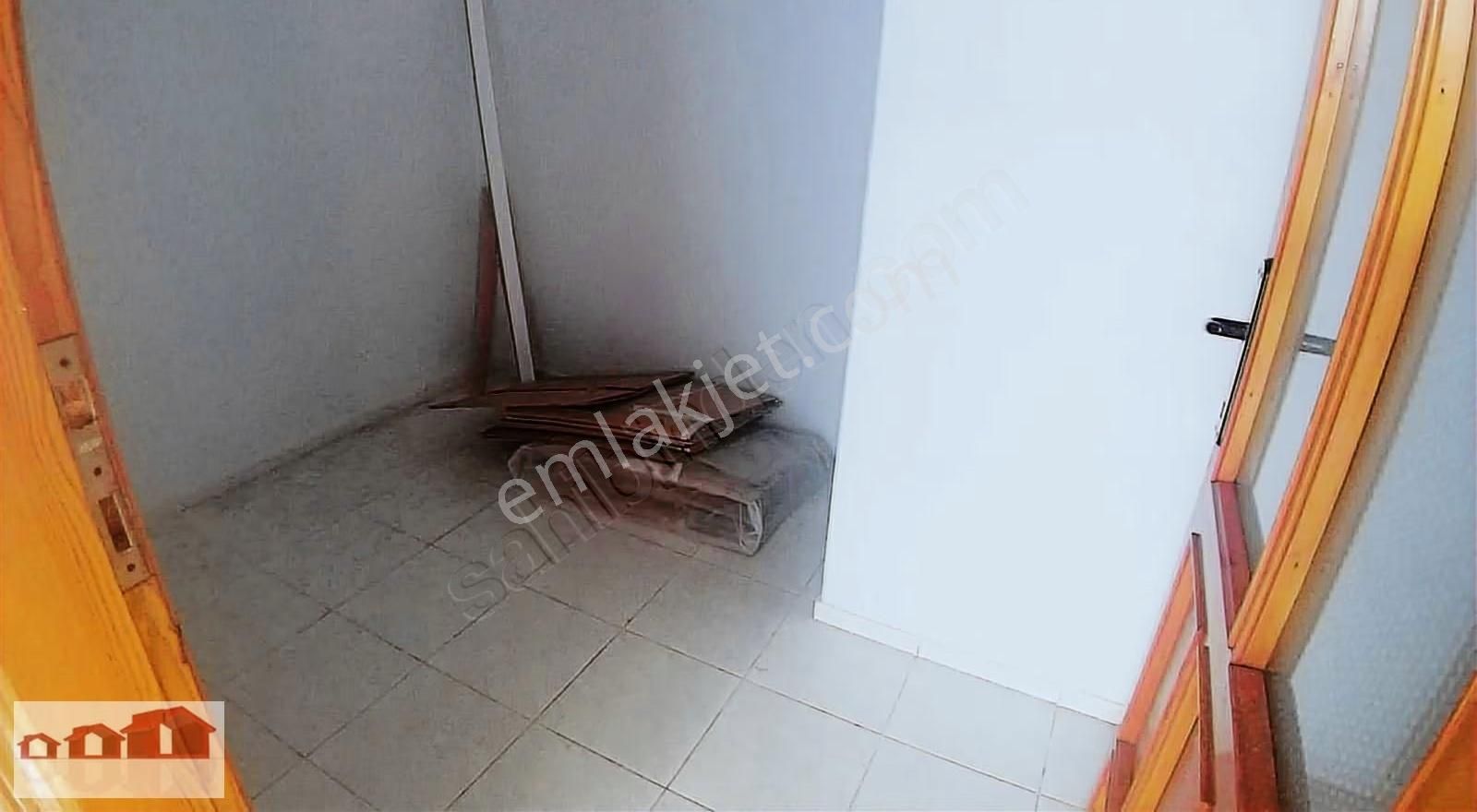 Ülkem Emlaktan 150 M2. 3+1 Doğalgaz Kombili Köşe Arakat - Görsel 14