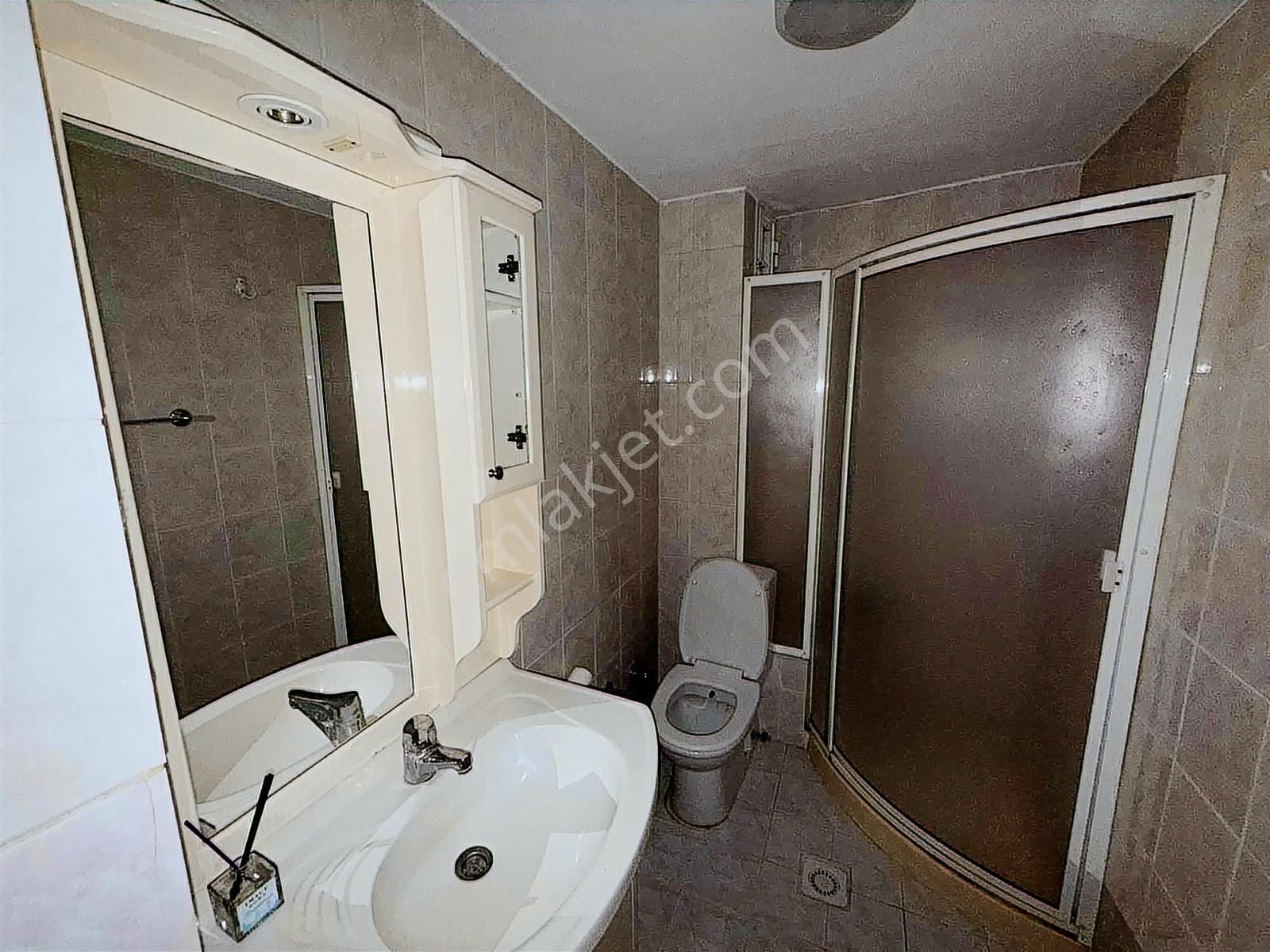 Nobelden Tarihi Dokuya Komşu Fırsat 2+1 Daire Zeynep Kamil - Görsel 16