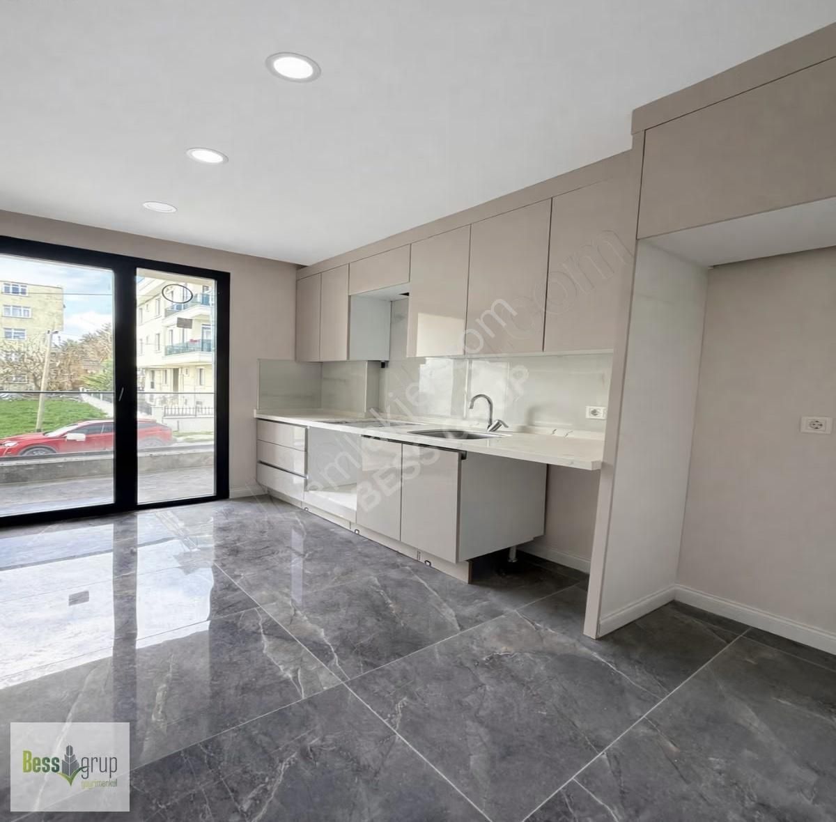 Beylikdüzünde Aydınlık Konforlu Ferah 2+1 Ara Kat Daire.. - Görsel 17