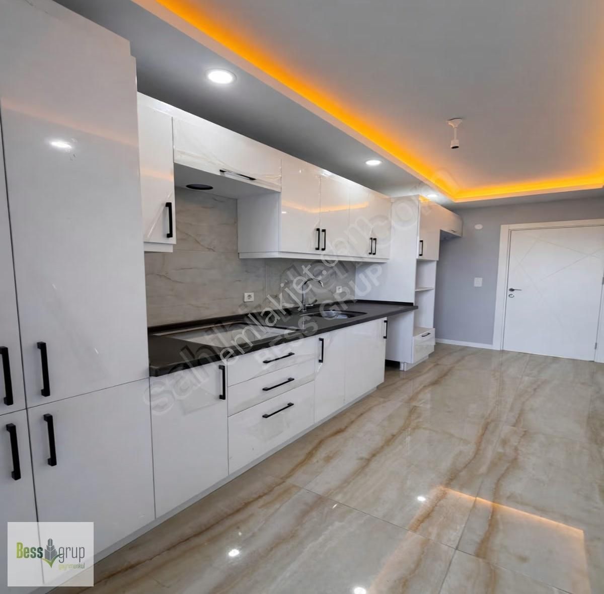 Beylikdüzü Merkezi Lokasyonda Site İçerisinde Satılık Daire - Görsel 22