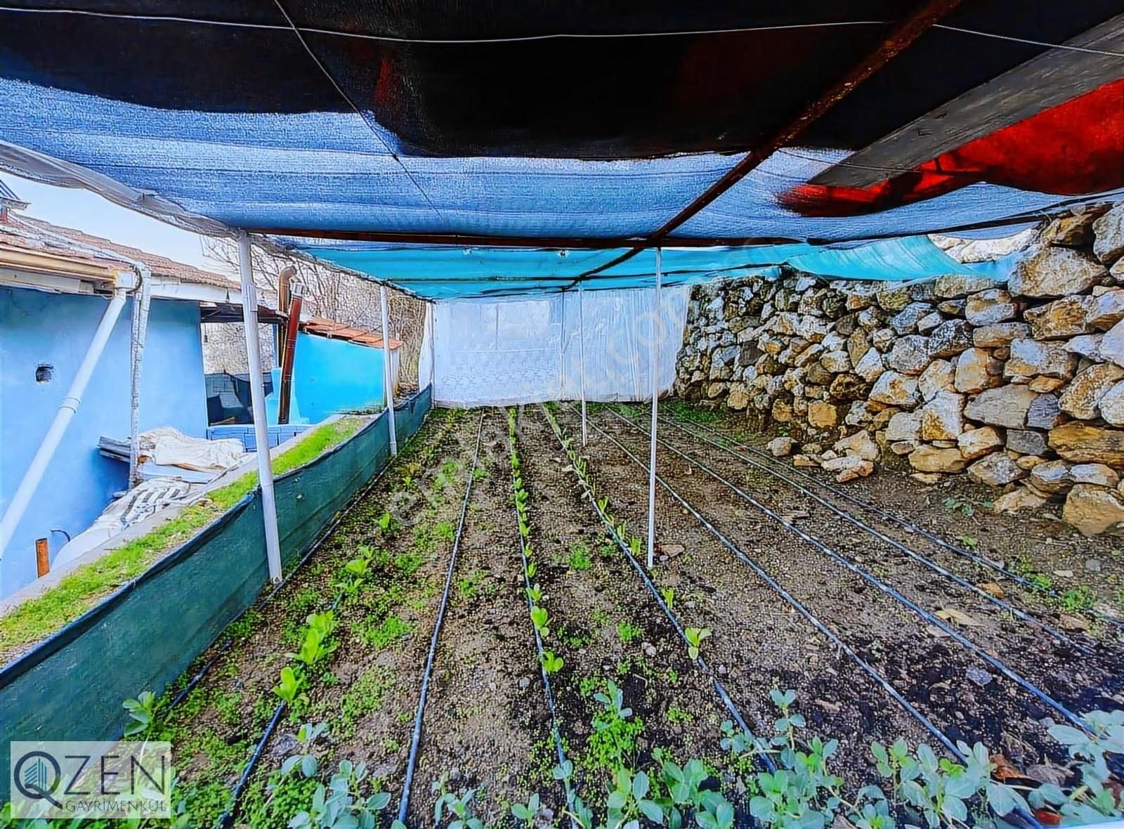 Tek Tapu | Köy İçi İmarlı | 300 M² Arsa İçinde Müstakil Evli - Görsel 10