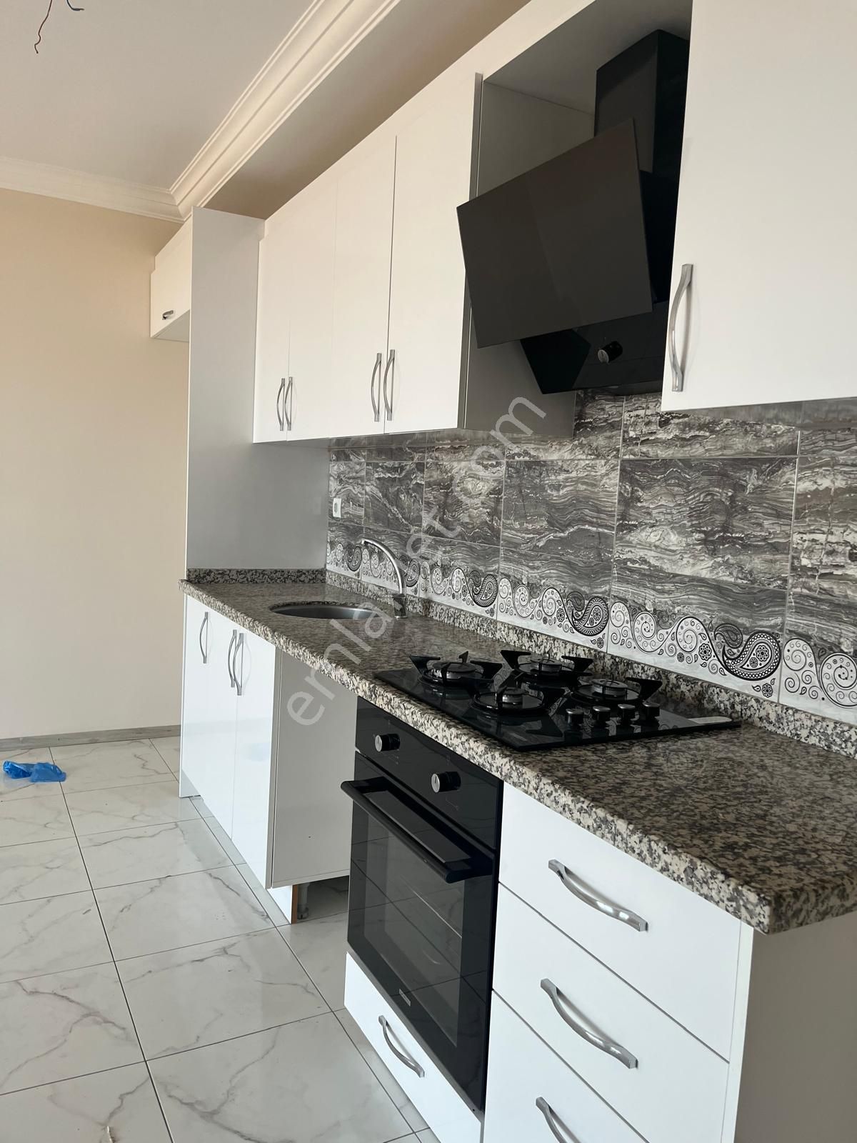 Adana Çarkıparede 2+1 Kiralık Doğalgazlı Fırsat Bir Daire Caddeye Yakın Konum Canlı Cazip Fiyat - Görsel 7