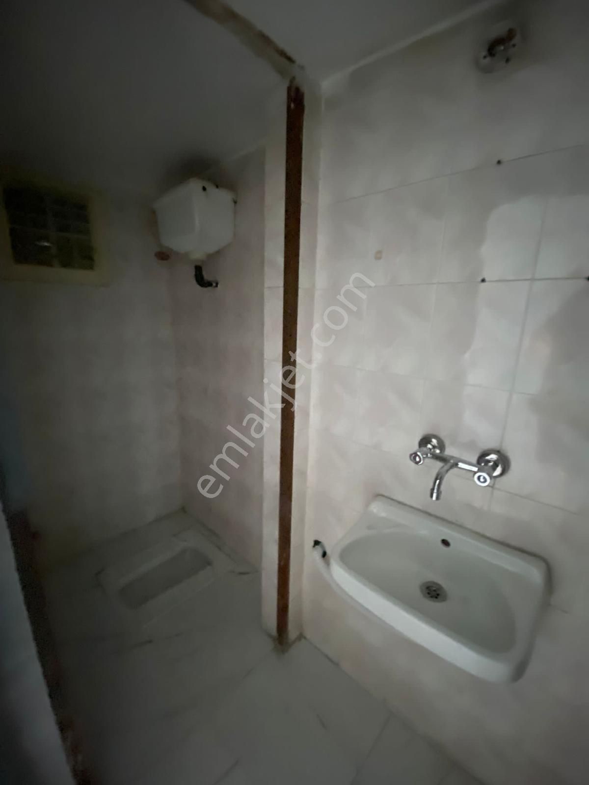 Adana Yüreğir Kozan Yolunda Ptt Evleri Kavşağına Yakın Konumda 3+1 Kiralık Aylık Fırsat Daire - Görsel 16