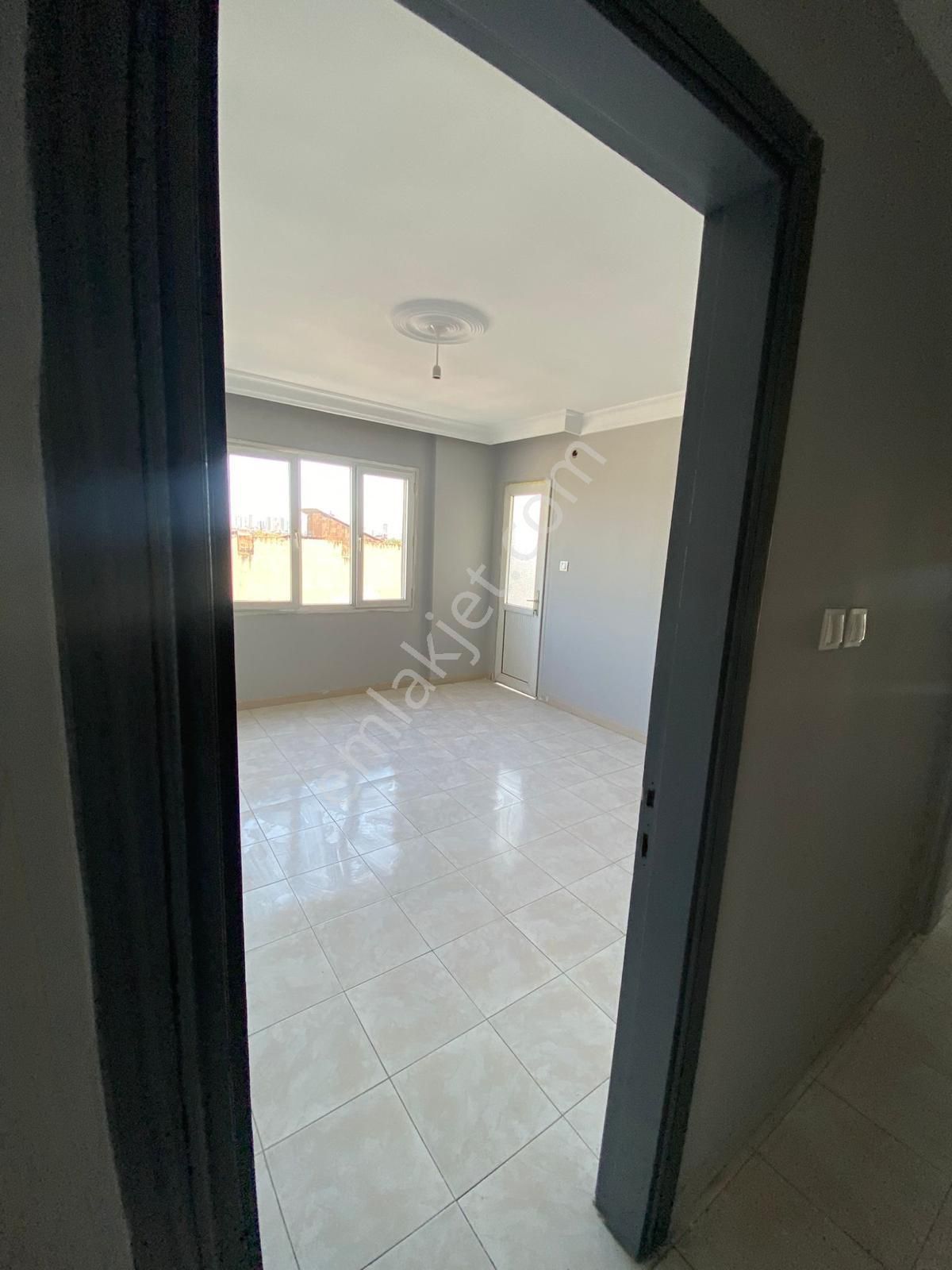 Adana Yüreğir Kozan Yolunda Ptt Evleri Kavşağına Yakın Konumda 3+1 Kiralık Aylık Fırsat Daire - Görsel 24