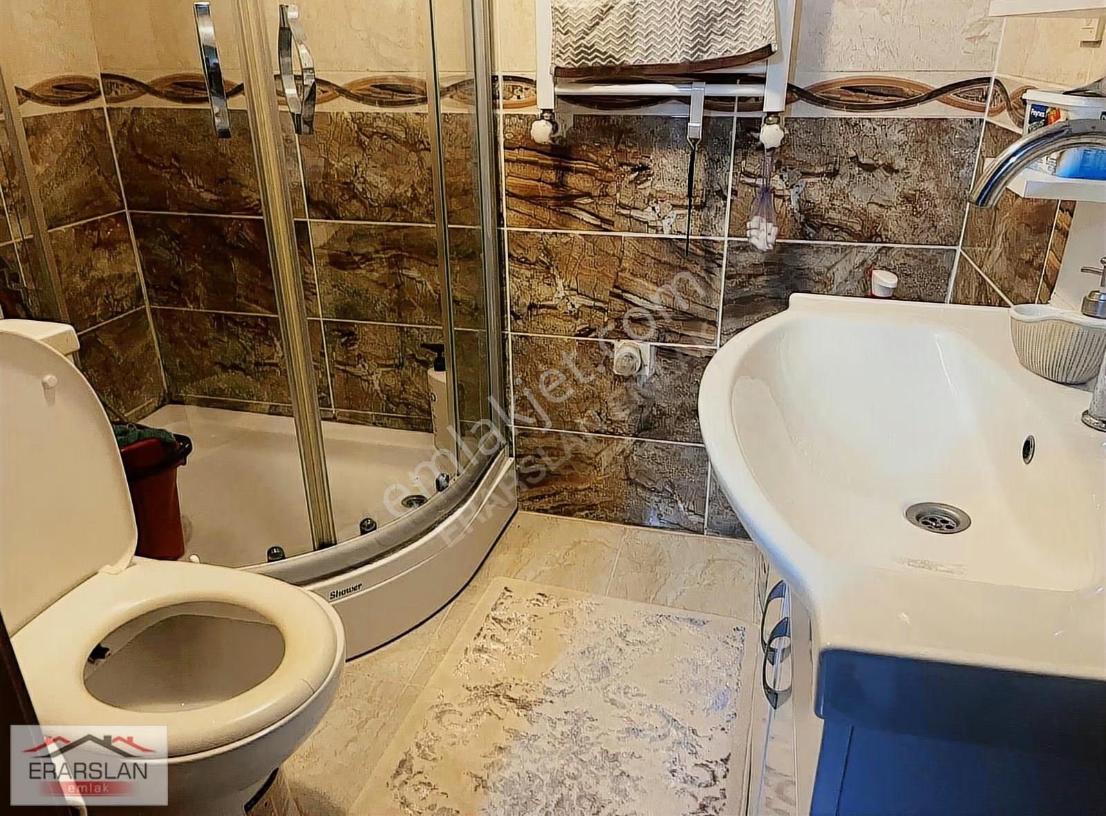 Erarslandan 9 Yıllık Balkonlu Ayrı Mutfaklı 2+1daire 65m2 Kombil - Görsel 8