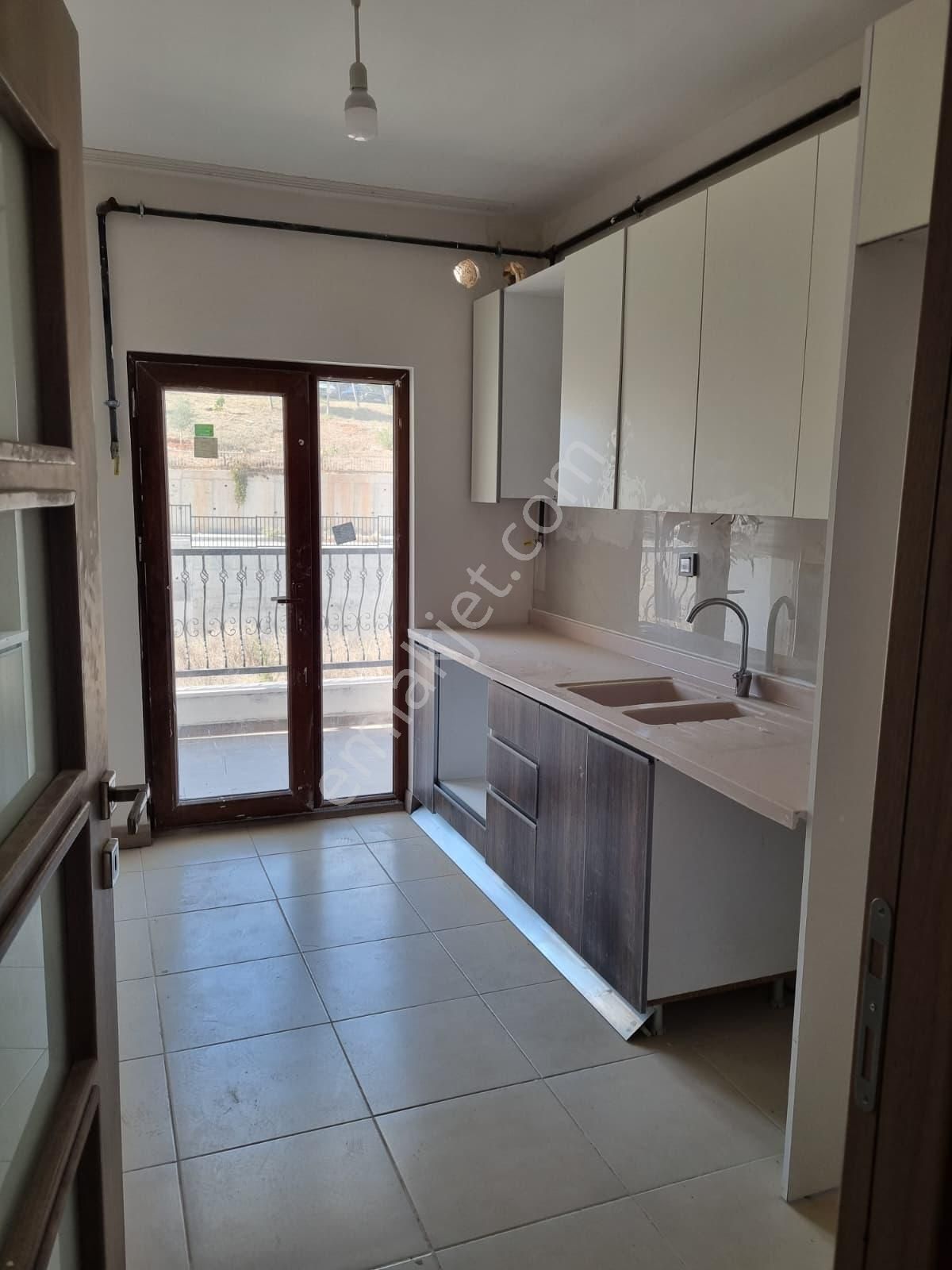 Adana Sarıçam Buruk Tokilerde İstiklal Mahallesinde 3+1 Kiralık Fırsat Aylık Daire - Görsel 4