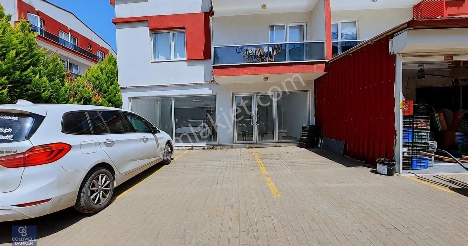 Başiskele Satılık Cadde Üstü Ön Cephe Satılık Dükkan - Görsel 10