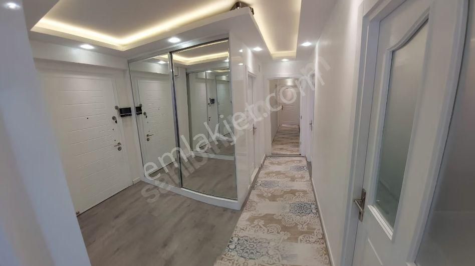 4+1 Beyazevler 7-7katı İzalasyonlu Dgaz 2banyo 11-15 Yaş Ak.otopark Kgd Cephe İthal 1.sınıf Malzeme - Görsel 9