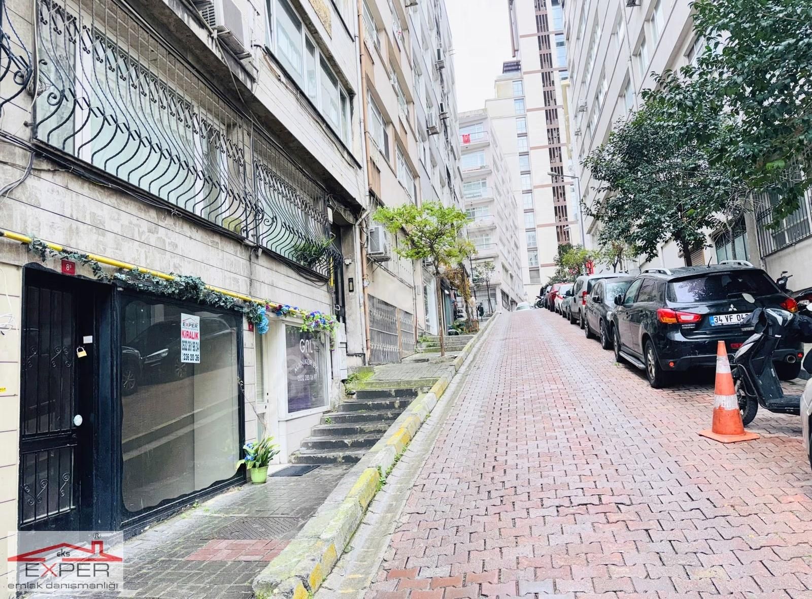 Hüsrev Gerede'ye Çok Yakın Şair Nazım Sokak'ta, 24m2 Dükkan - Görsel 4