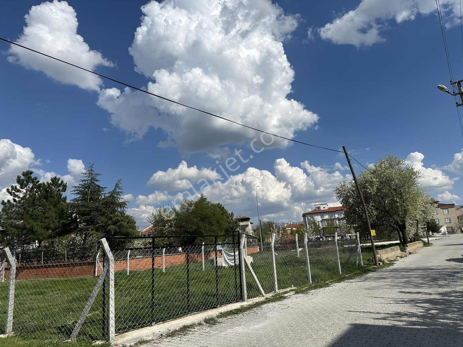Sazak Ta Satılık 357 M2 Arsa - Görsel 3