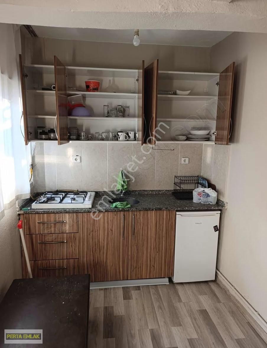 Değirmenaltı Mahallesi 3+1 Eşyalı Cadde Yanı Daire - Görsel 4