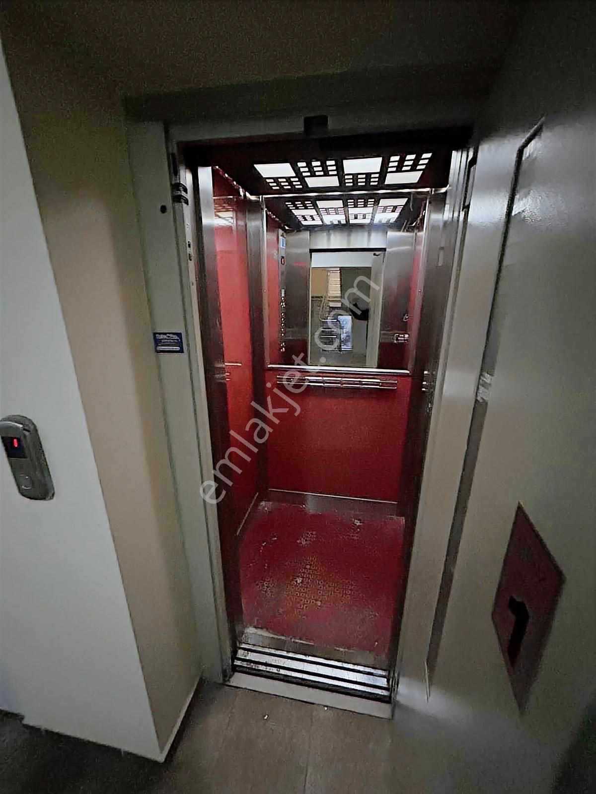 Dumlupınar'da 1+1 Tasarımlı Sıfır Eşyalı Satılık Daire - Görsel 19