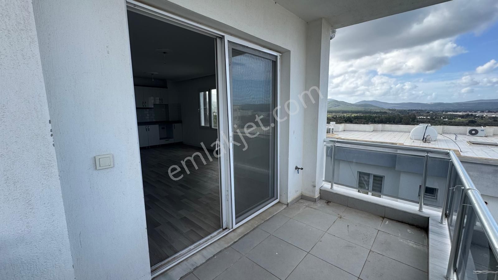 Bodrum Mumcularda Satılık, Doğa Manzaralı 2+1 Ferah Üst Kat Daire - Görsel 5