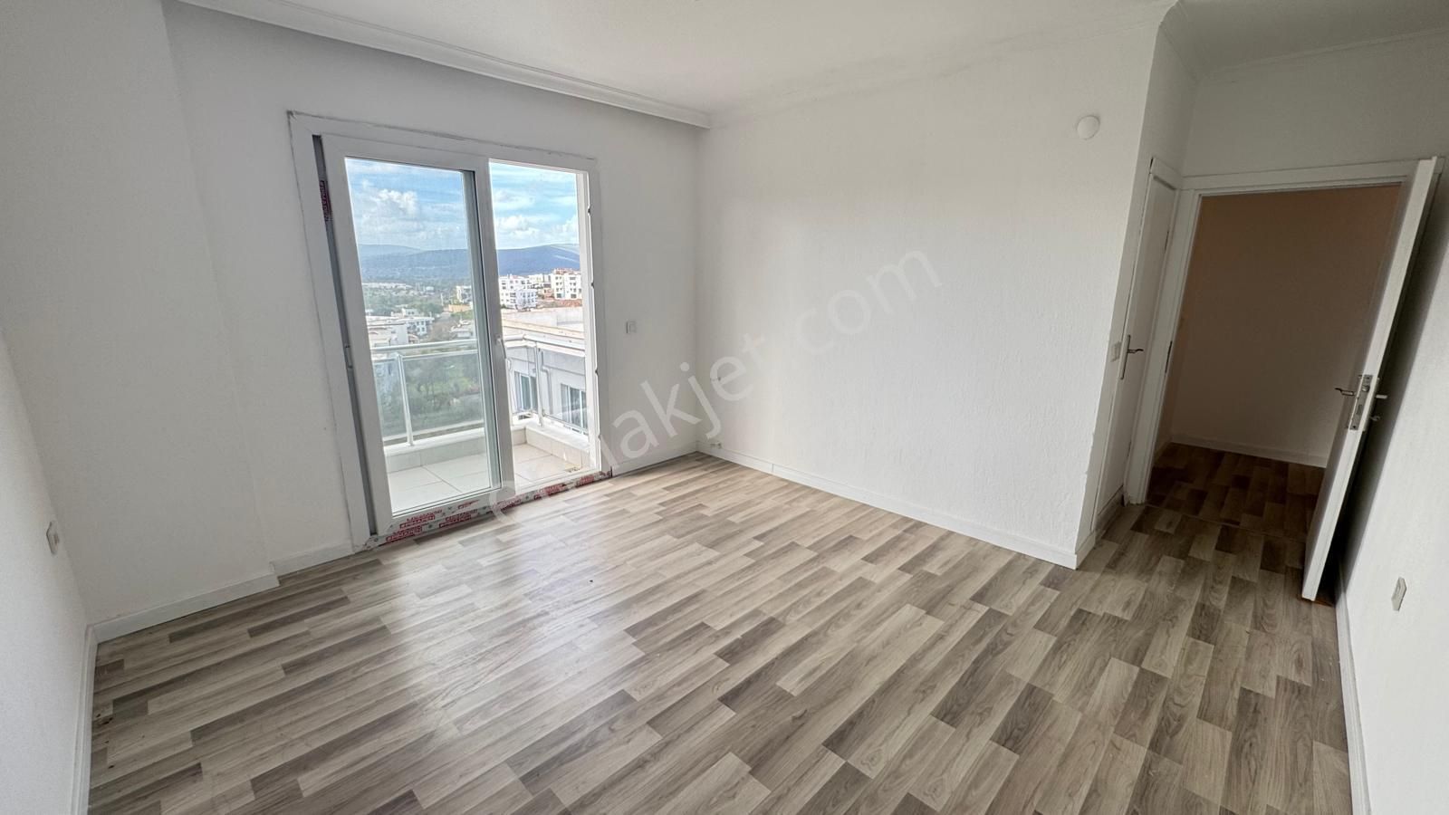 Bodrum Mumcularda Satılık, Doğa Manzaralı 2+1 Ferah Üst Kat Daire - Görsel 9