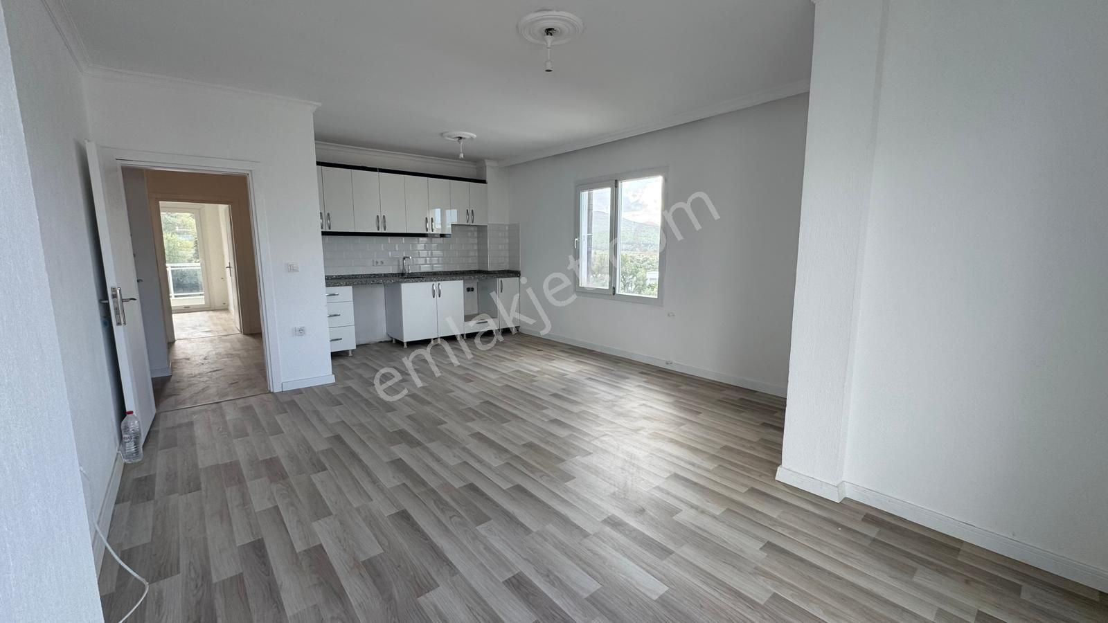 Bodrum Mumcularda Satılık, Doğa Manzaralı 2+1 Ferah Üst Kat Daire - Görsel 4