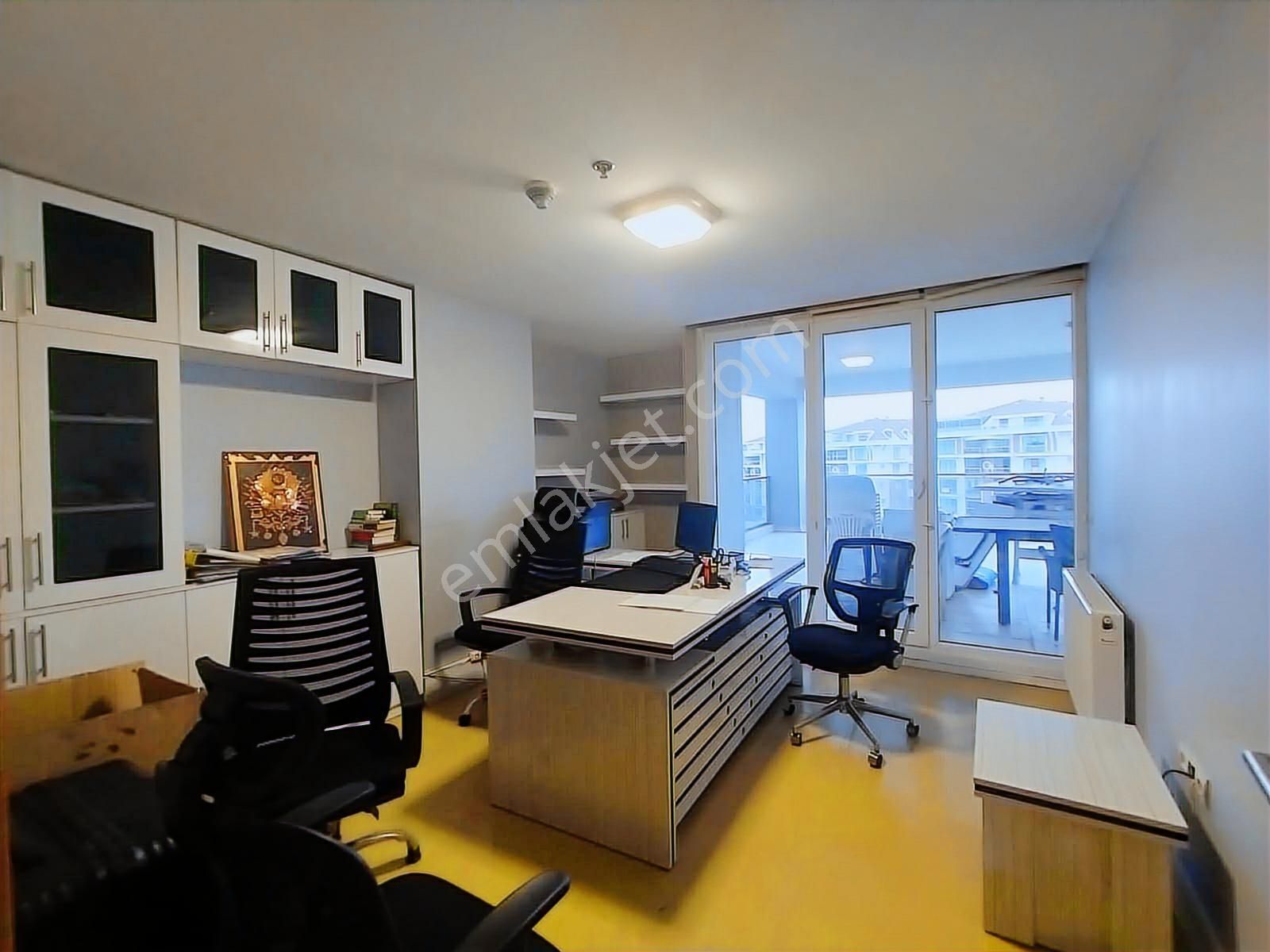 Beylikdüzü Kubis Park Eşyalı Ve Büyük Teraslı 2+1 Kiralık Ofis - Görsel 2