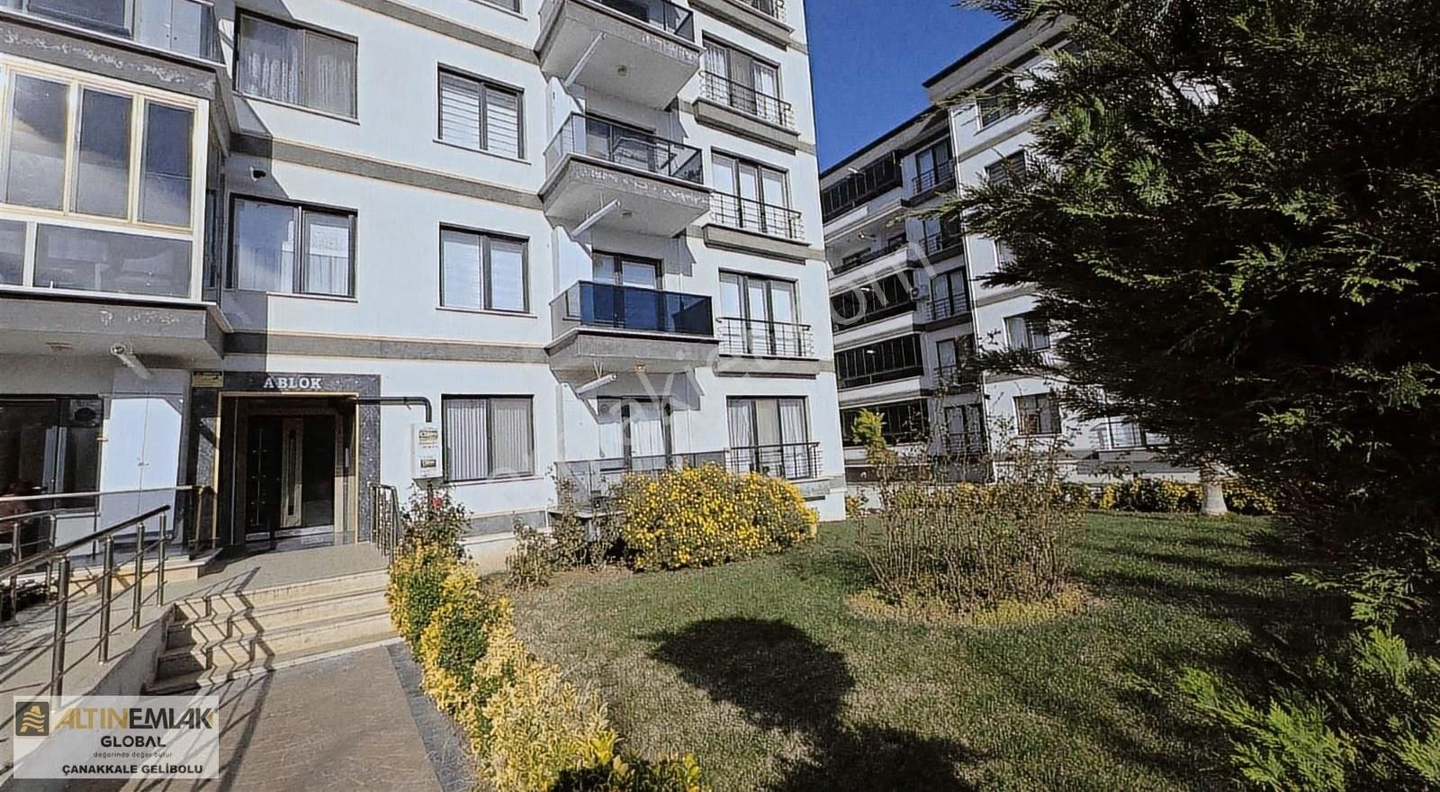 Altın Emlaktan Havuzlu Site İçerisinde 3+1 Satılık Daire