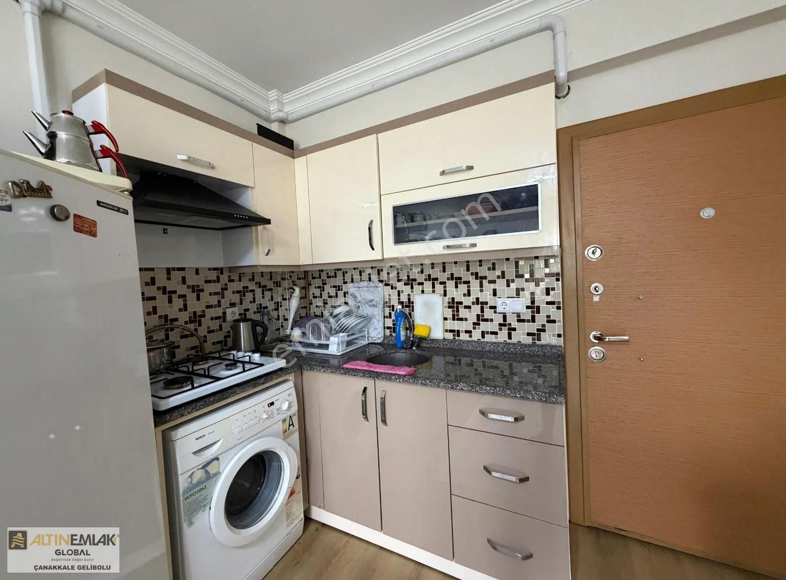 Altın Emlaktan Temiz Eşyalı Doğalgazlı 1+1 Kiralık Daire - Görsel 8