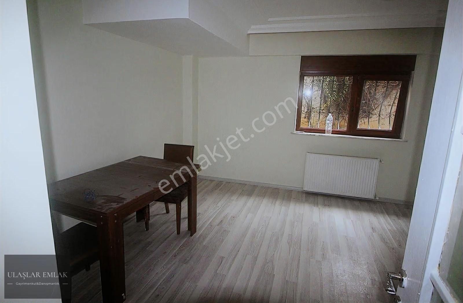 Ümraniye Armağanevler Mah 2+1 75 M2 Satılık Bahçe Katı
