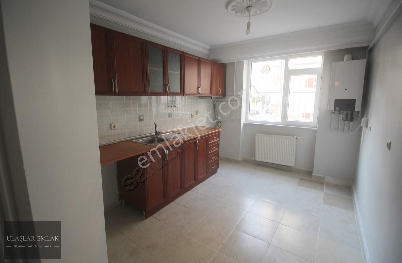 Ümraniye Site Mah 2+1 110 M2 Satılık Arakat Daire - Görsel 2