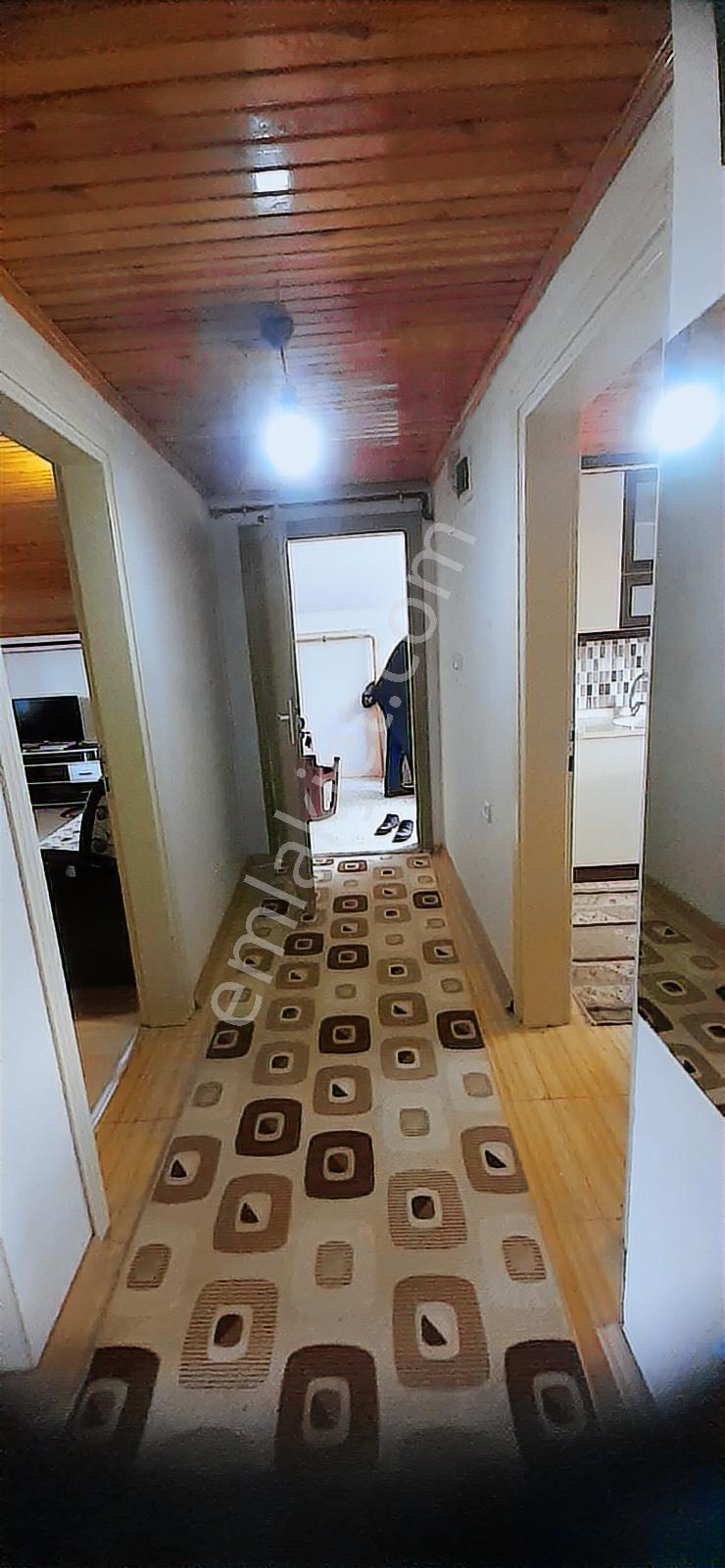 Edis Emlak Birol Acar'dan Emirefendide Kiralık Eşyalı 2+1 Daire